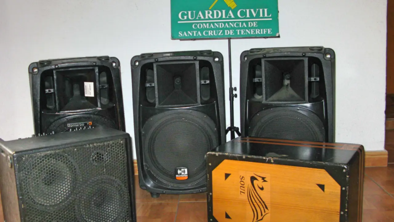 EQUIPO MUSICAL ROBADO GUARDIA CIVIL_Fotor