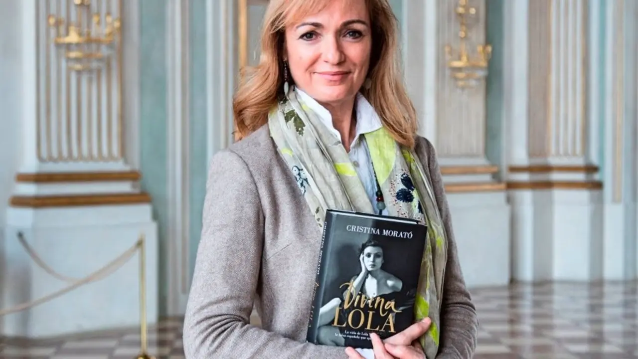 Cristina Morat&mdash;, Divina Lola, Visit to Munich