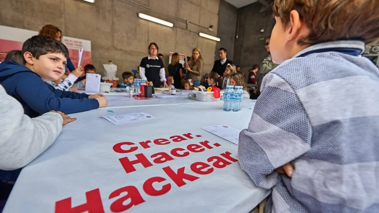 Tenerife Design Week-Hackaton Kids 00_Fotor