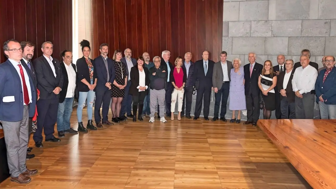 JURADO PREMIOS CANARIAS 2018 016_o_Fotor