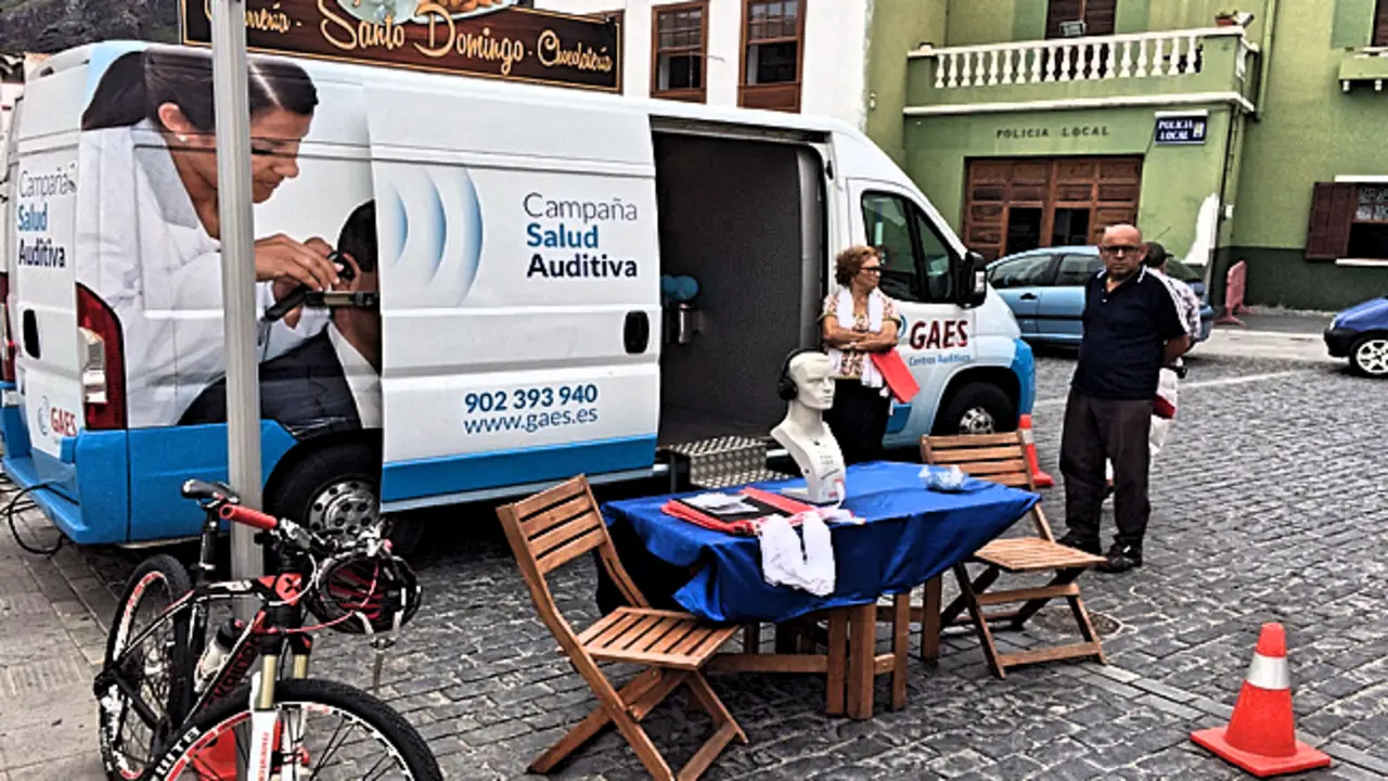 Audio Bus _Fotor