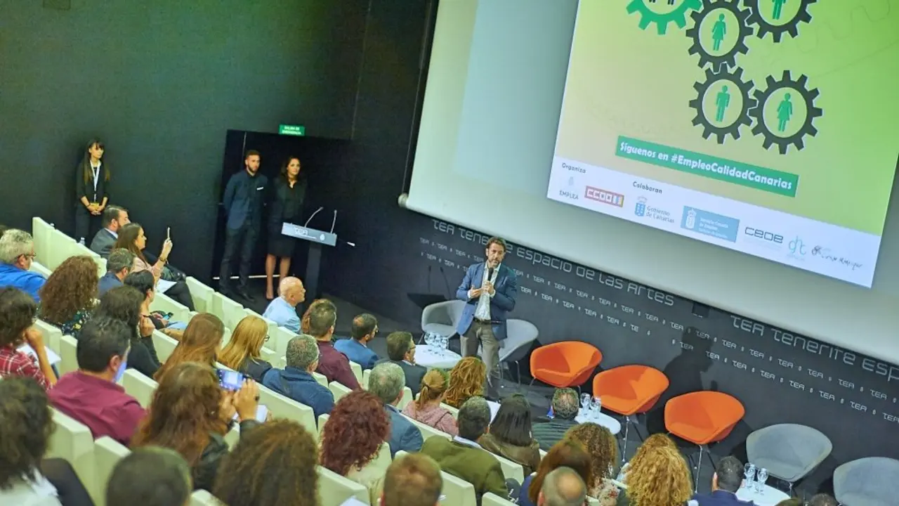 I Jornadas Canarias Empleo de calidad, un reto (1)_Fotor