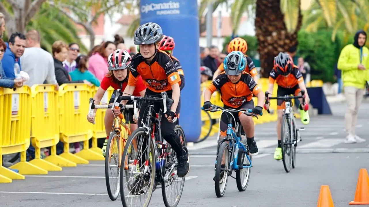 210418_cajacanarias_ciclismo_I_jornada_orotava_22_Fotor