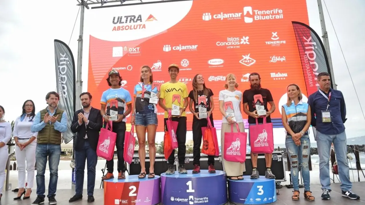 Cajamar-Tenerife-Bluetrail-2018-Podio-Ultra-Autor-Tony-Cuadrado-2_Fotor