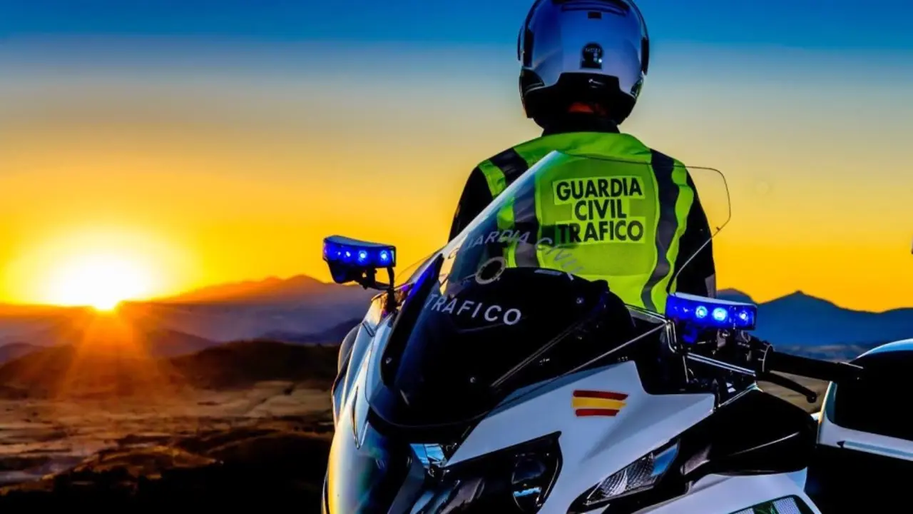 GUARDIA CIVIL 4389_o_Fotor
