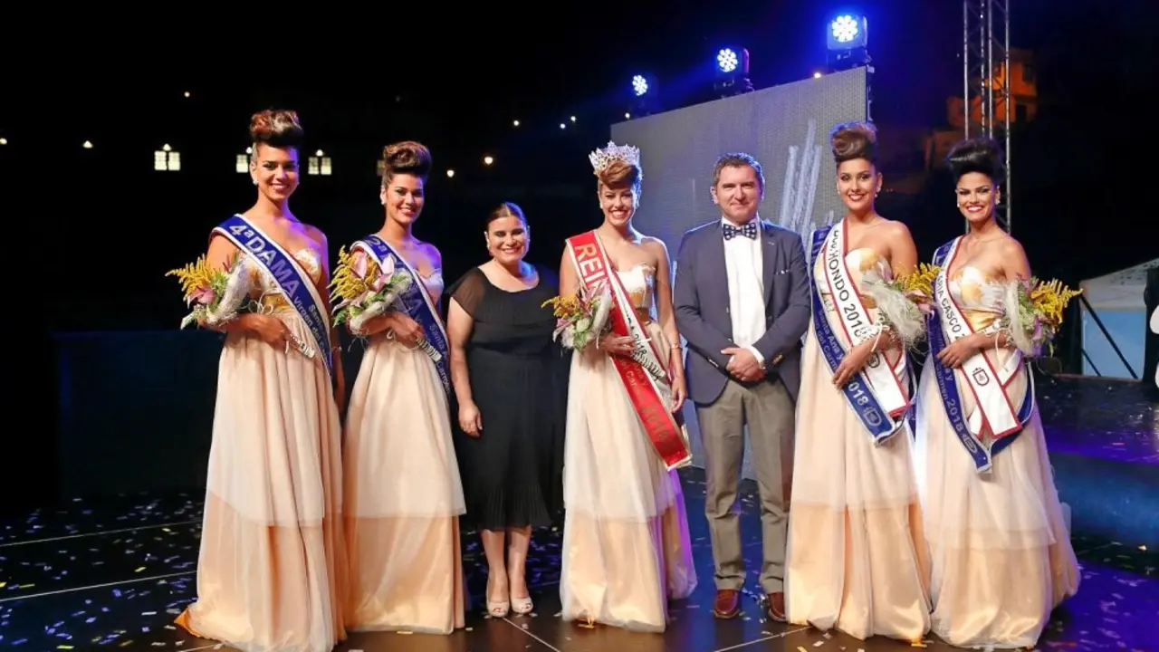 Daniela S&aacute;nchez_ reina de las fiestas de Santa Ana y El Carmen 2018 (3)_Fotor