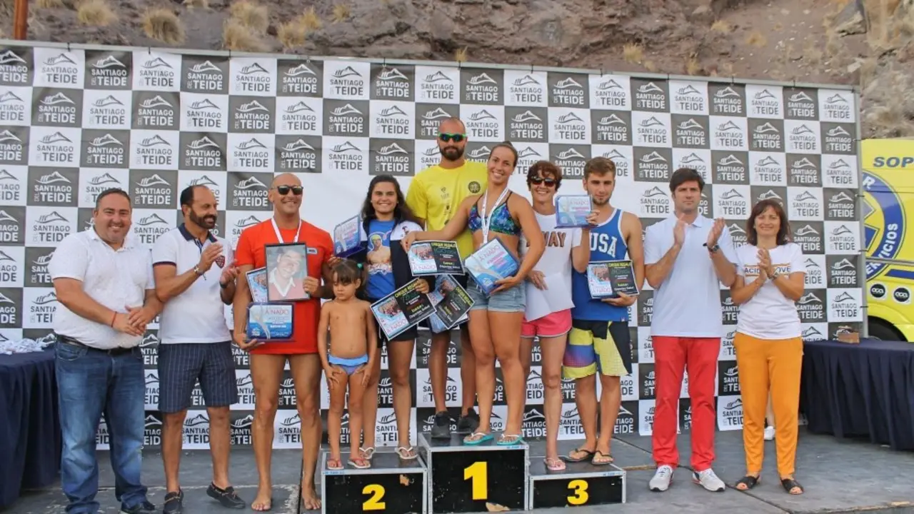 Podium masculino y femenino general-2_Fotor