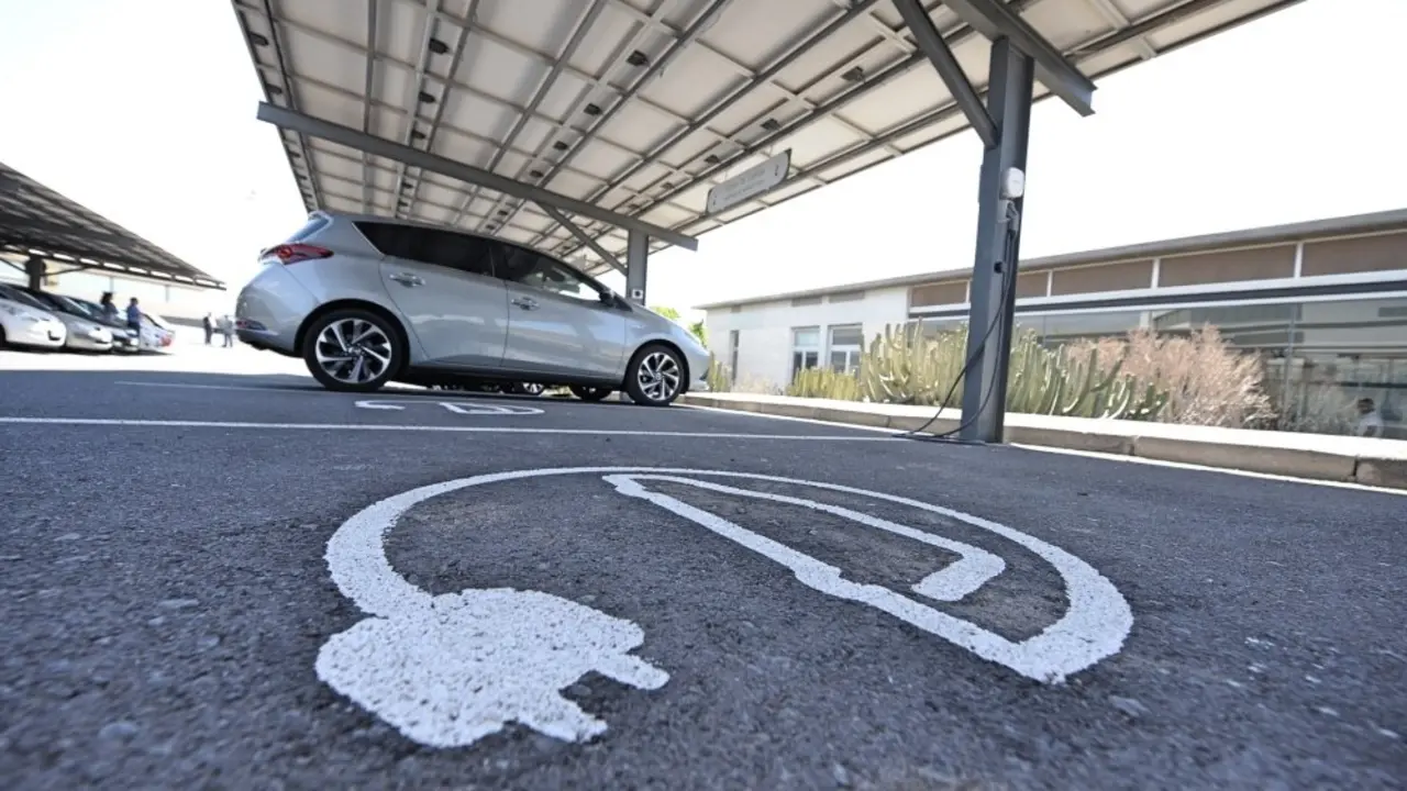 ITER-Veh&iacute;culos recarga el&eacute;ctrica_Fotor