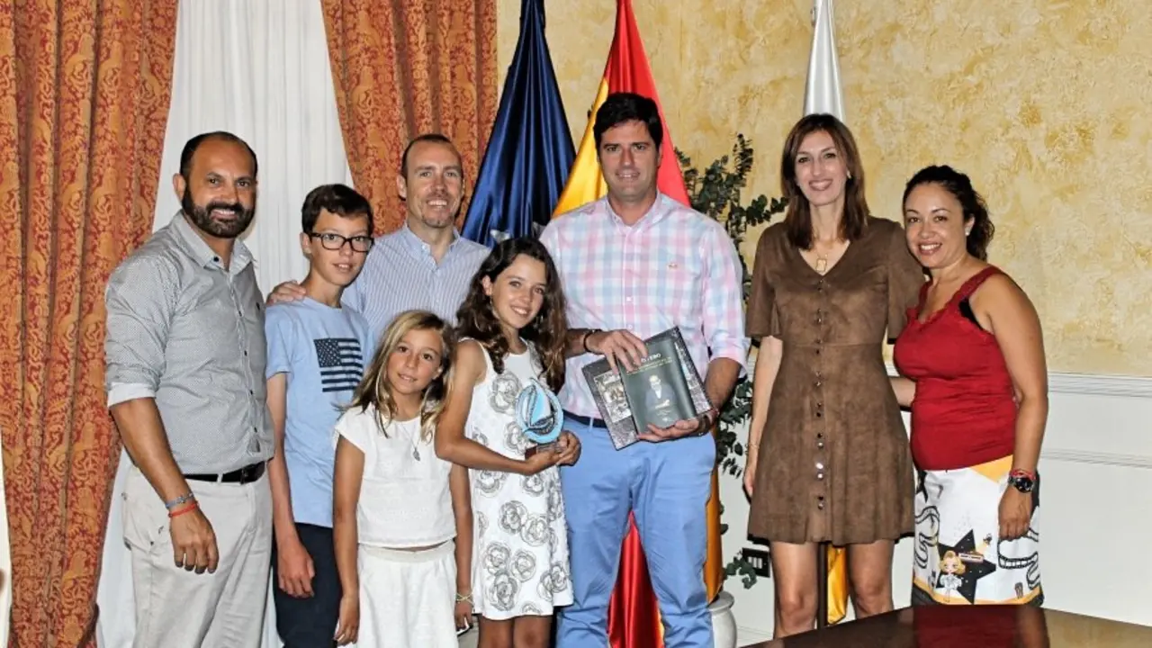 reconocimiento a la deportista Lorena Barrientos