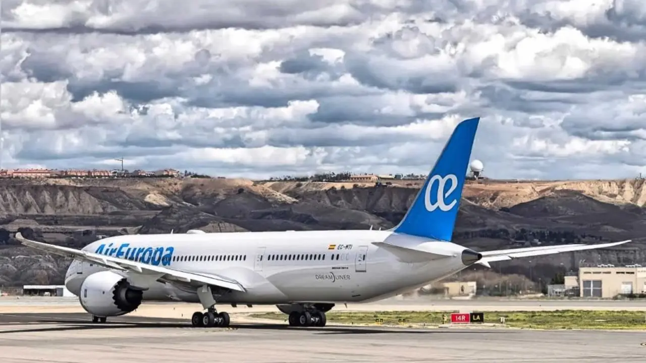 Avi&oacute;n Air Europa B_Fotor