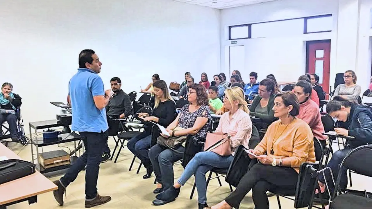Charla de Da&ntilde;o Cerebral Adquirido_Fotor