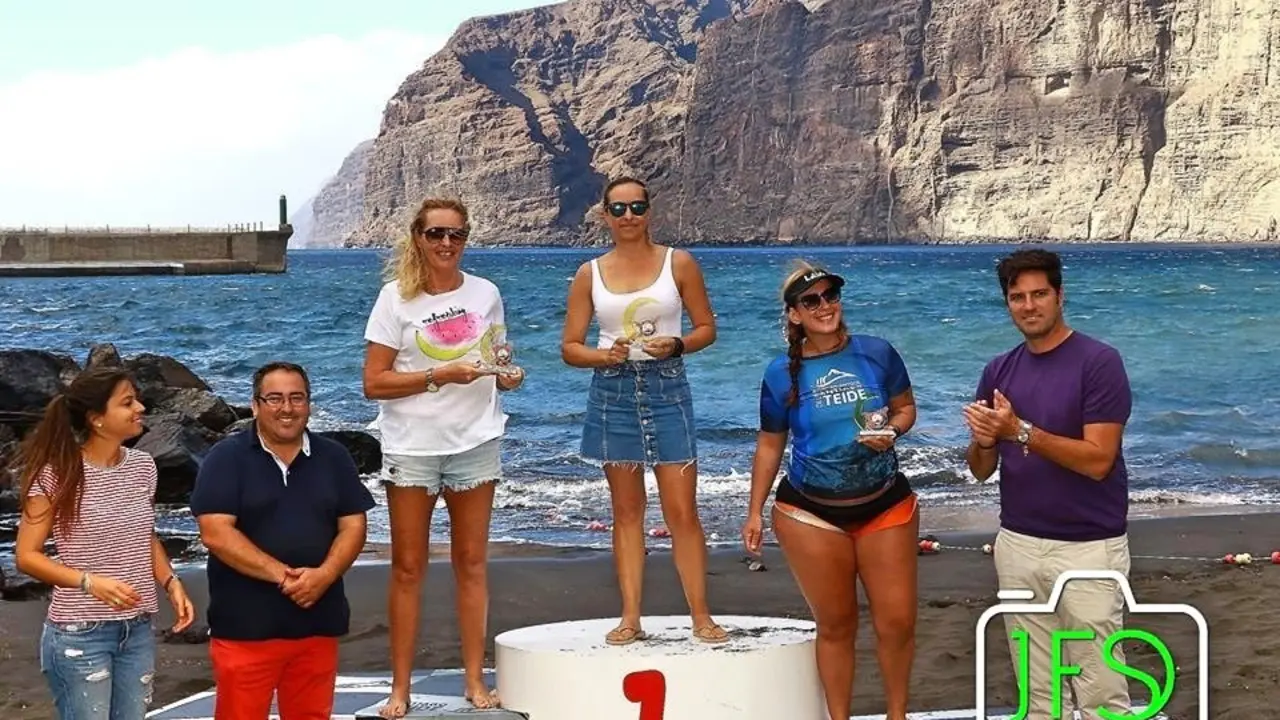 Podium femenino local 1,5km_Fotor