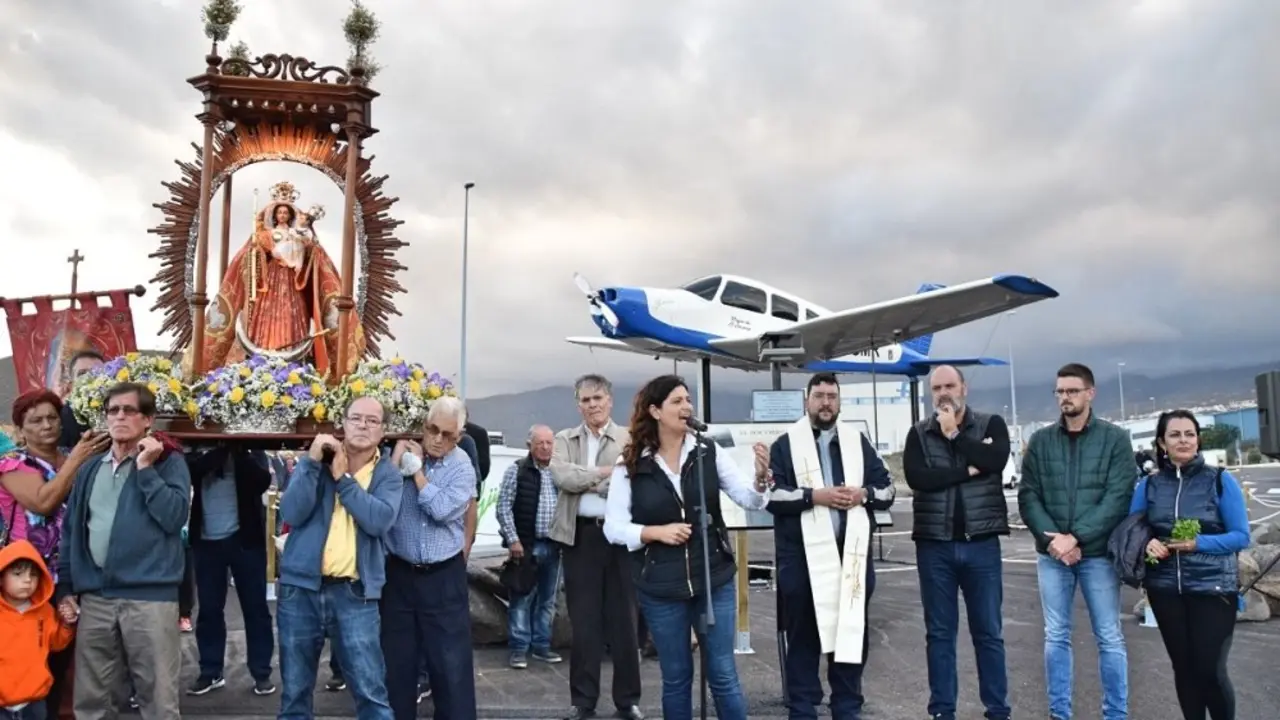 Avioneta_inauguracion_Fotor