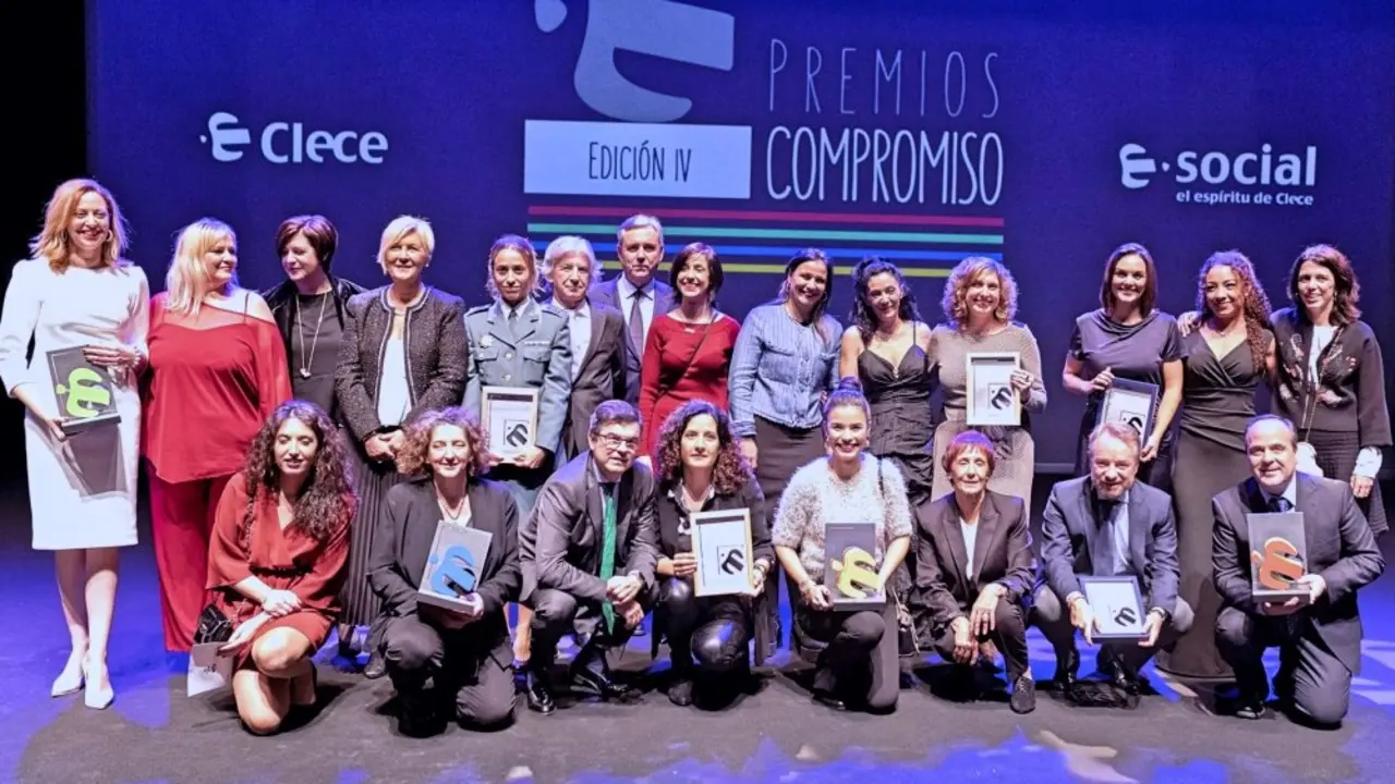 IV Premios Compromiso_ Ganadores y Jurado IV Premios Compromiso_Fotor