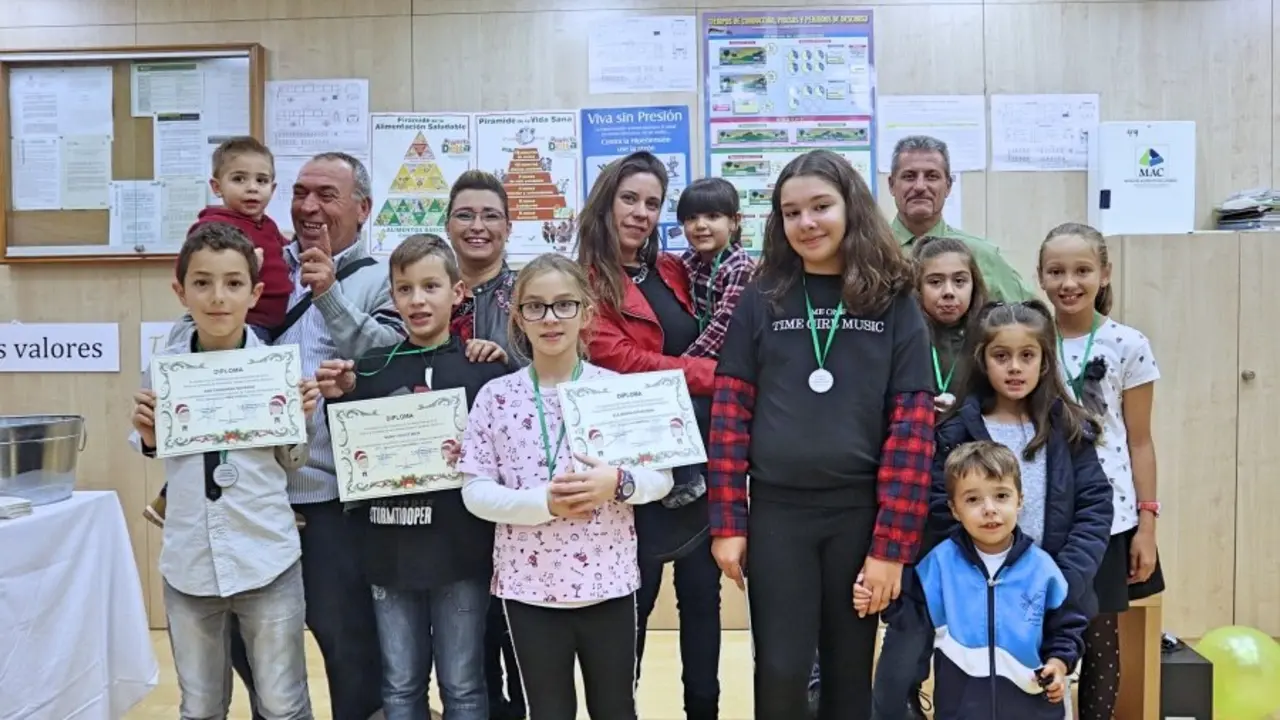 Titsa-premios tarjetas Navidad 2018_Fotor