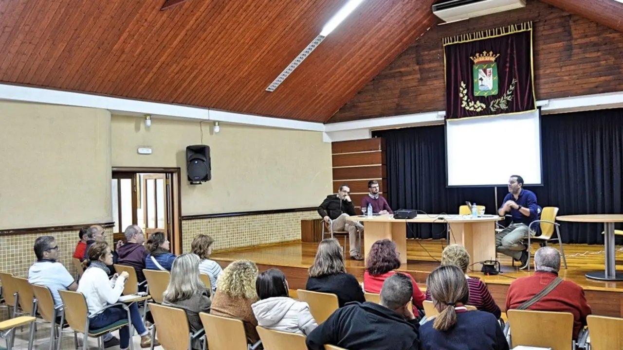 presentaci&oacute;n de la Oficina Virtual de Recaudaci&oacute;n (OVR) del Consocio de Tributos de Tenerife _Fotor