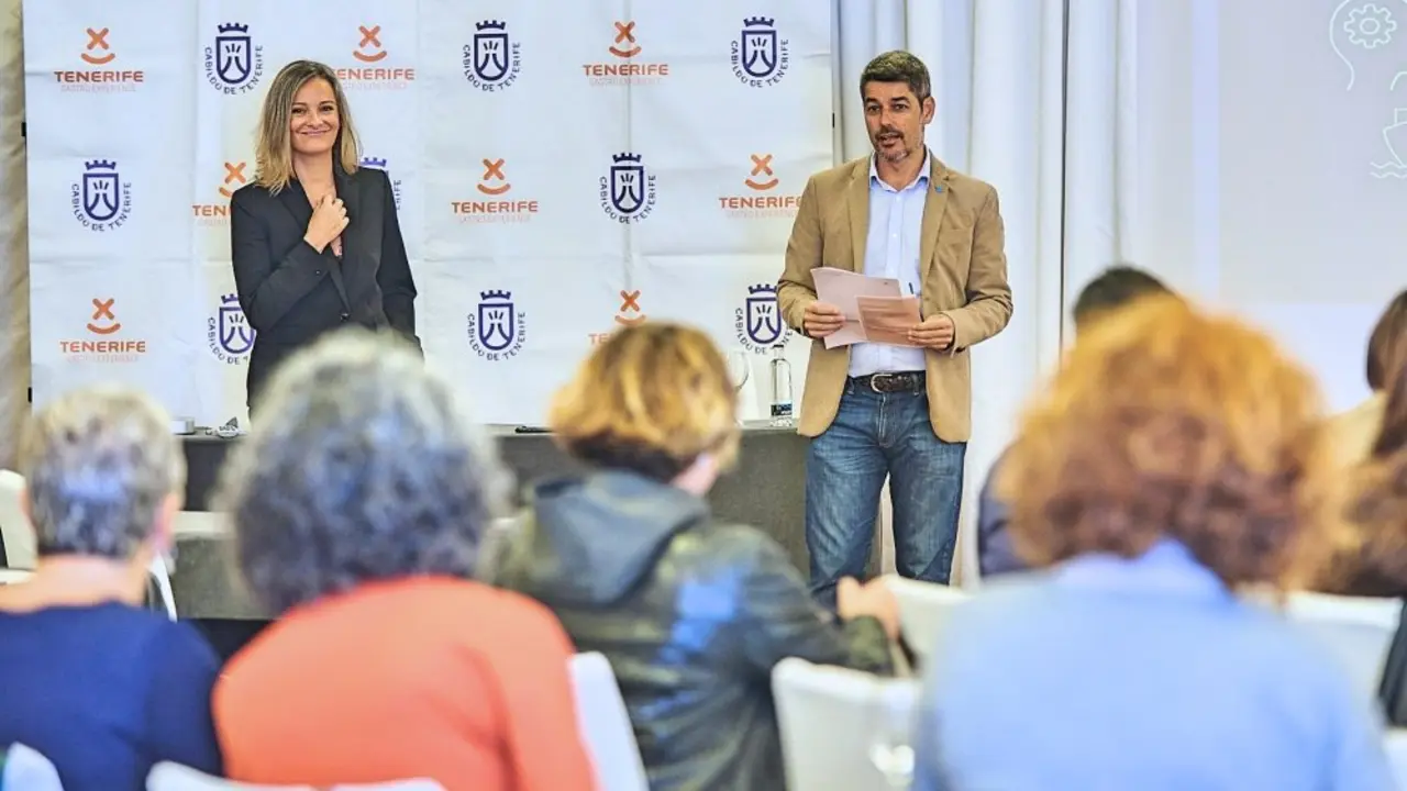 181220_presentacion_gastroLAB_tc_ 01 (2)_Fotor