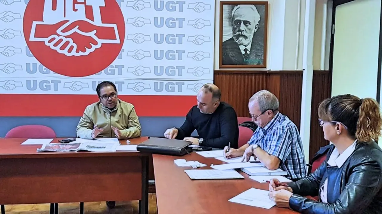 FOTO EJECUTIVA UGT CANARIAS 2_Fotor