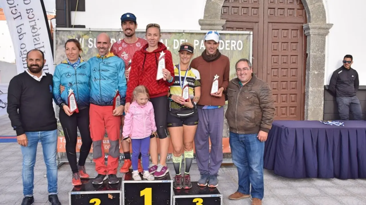 Podium masculino y femenino general-2_Fotor