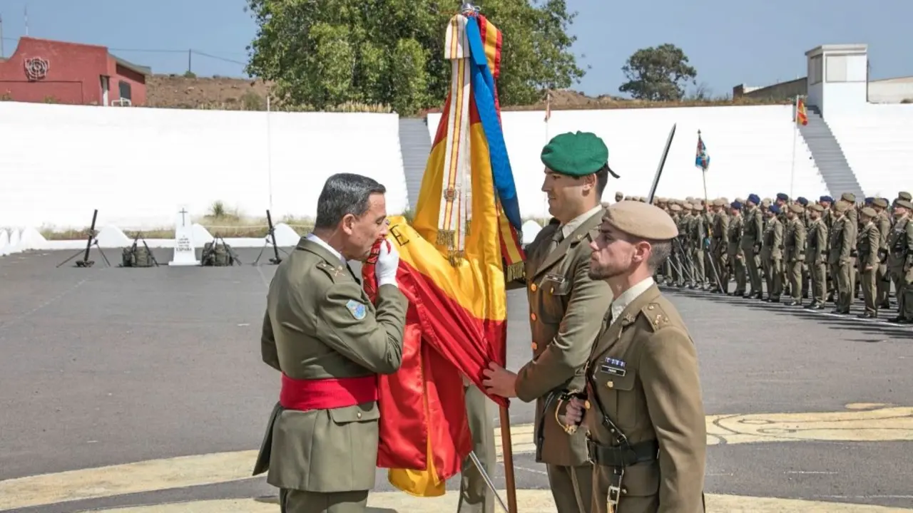 renovacion juramento a la bandera general Cipr&eacute;s_Fotor