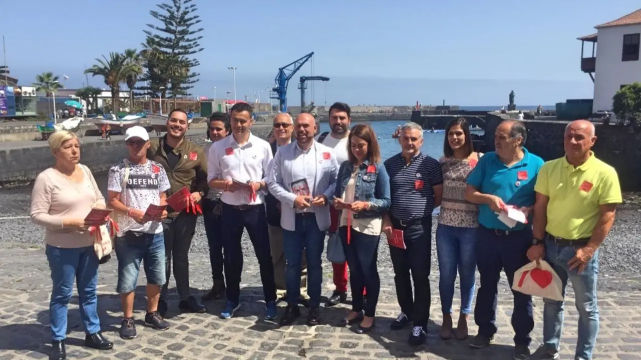 Foto PSOE LUNES 22 COFRAD&Iacute;A PESCADORES PUERTO CRUZ 2_Fotor