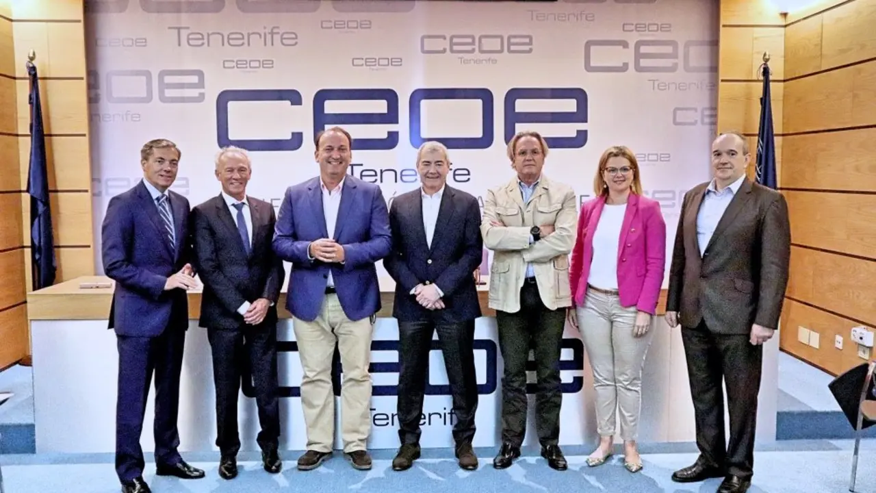 Ricardo Fern&aacute;ndez de la Puente (Cs)_ CEOE_Fotor