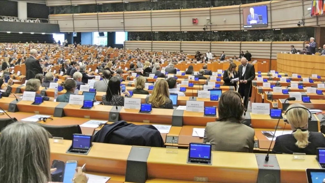 Europeo Parlamento Asamblea NECSTouR _Fotor