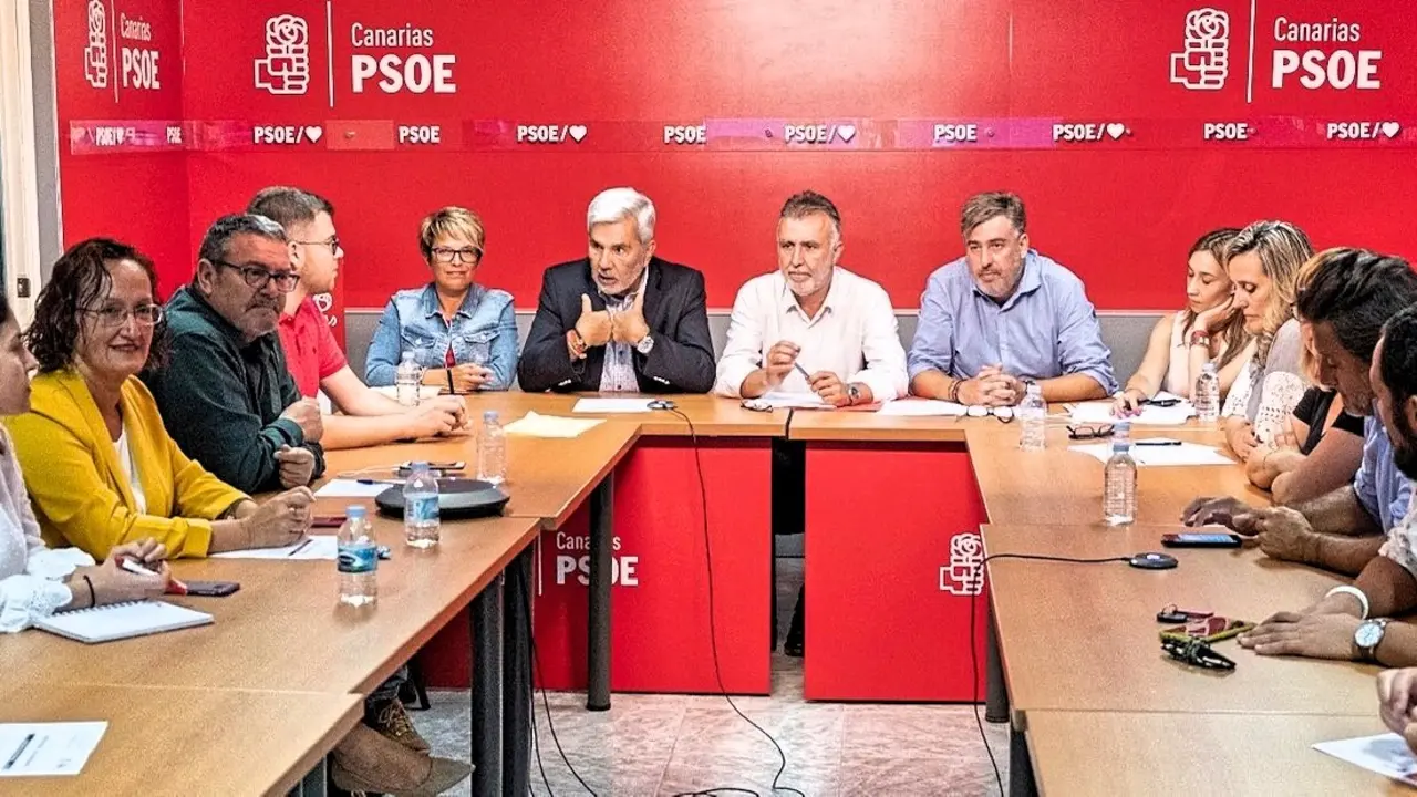 Comisi&oacute;n Ejecutiva Regional del PSOE _Fotor