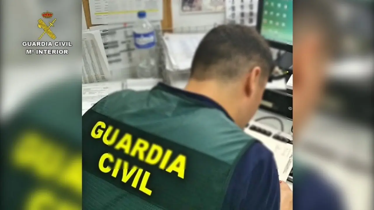 Guardia Civil falsificaci&oacute;n papeles8_02_Fotor