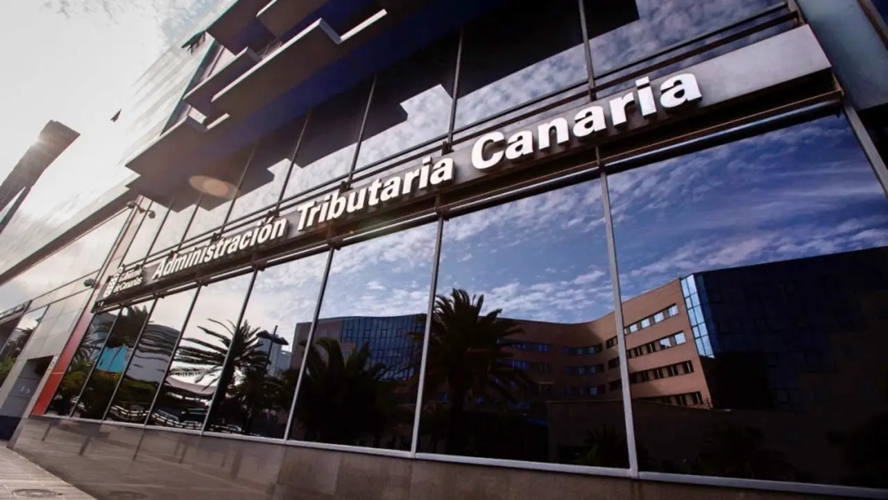 administracion-tributaria-canaria_Fotor