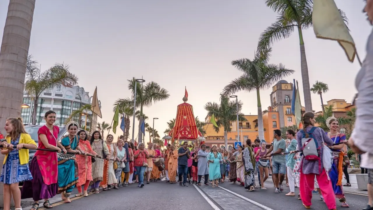 Ratha Yatra_1_Fotor