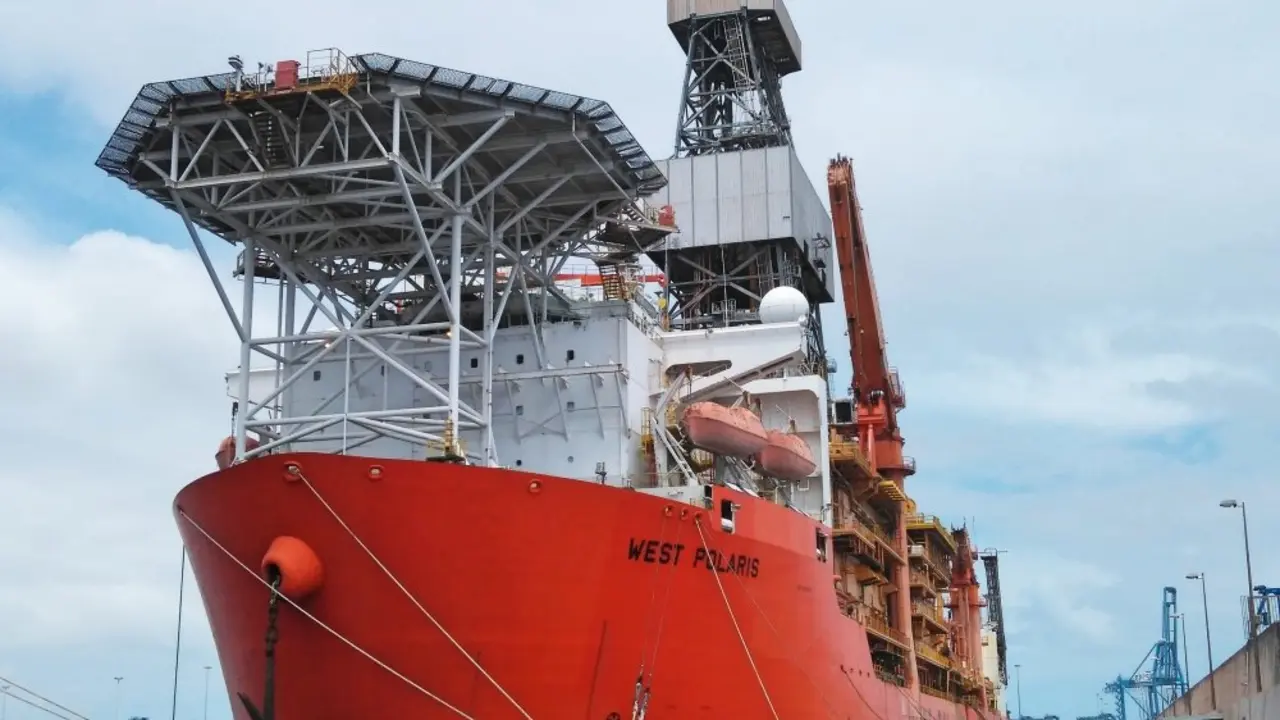 290719_Tenerife Shipyards concluye en tiempo y forma la reparaci&oacute;n del proyecto de la empresa internacional Seadrill_Fotor