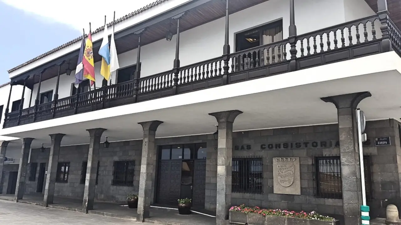 Ayuntamiento Puerto Cruz _Fotor
