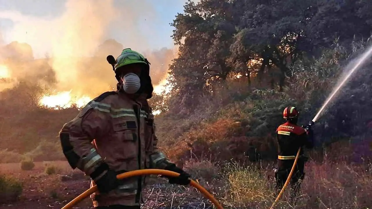 Bomberos Incendio Gran Canaria 49d_Fotor