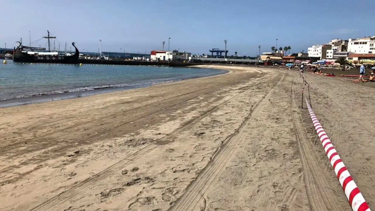 Cierre playa Los Cristianos 2_Fotor