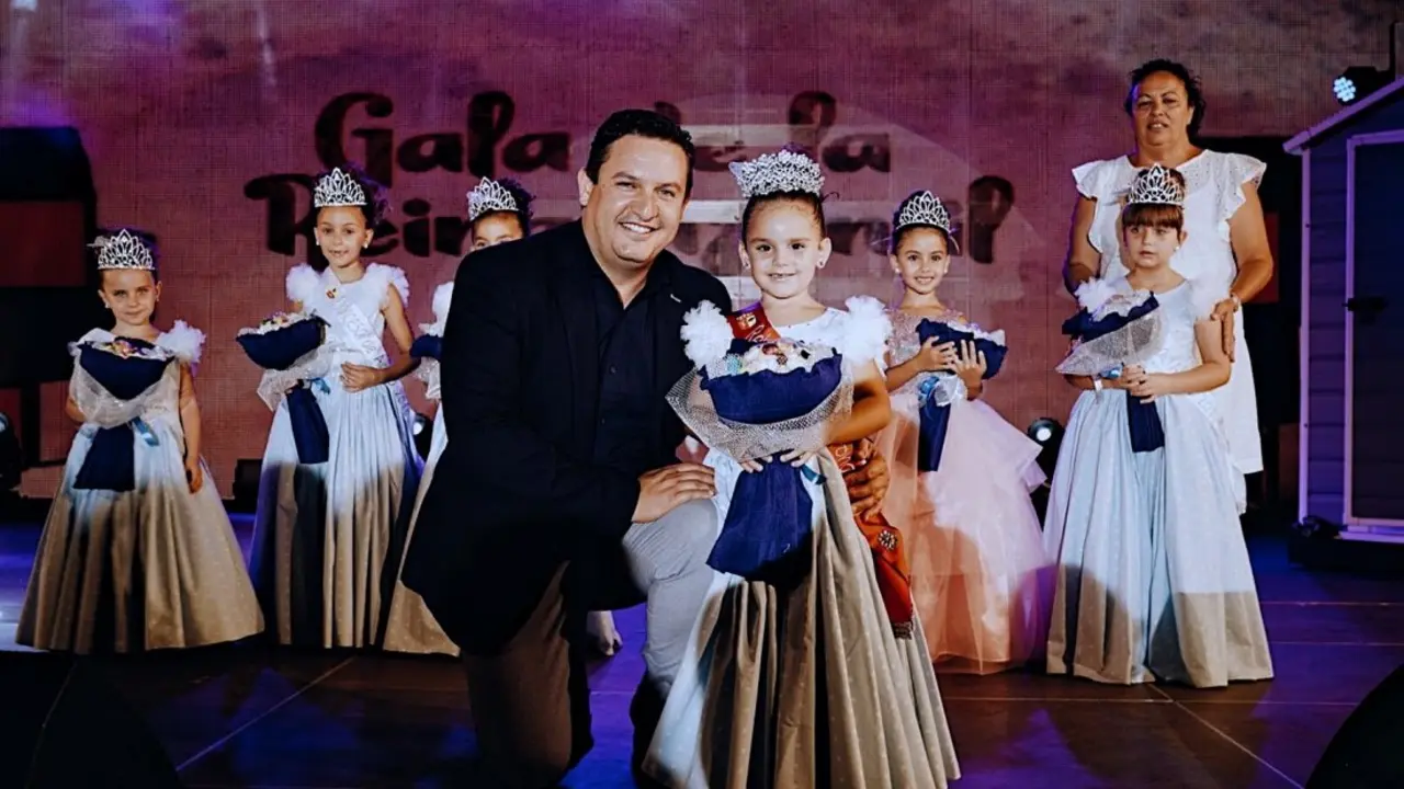 Arona Reina Infantil_Fotor