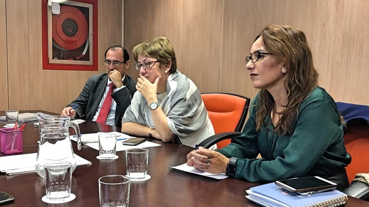 Delgado y Vilauriz durante una reuni&oacute;n en el Ministerio de Agricultura y Pesca_Fotor
