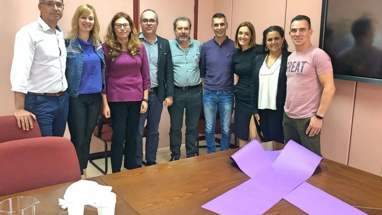 Imagen del encuentro entre los equipos directivos_Fotor