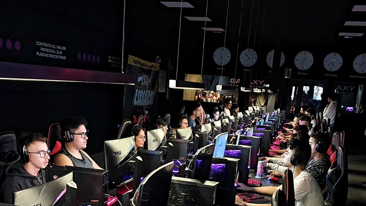 Esport Hiper Dino _Fotor