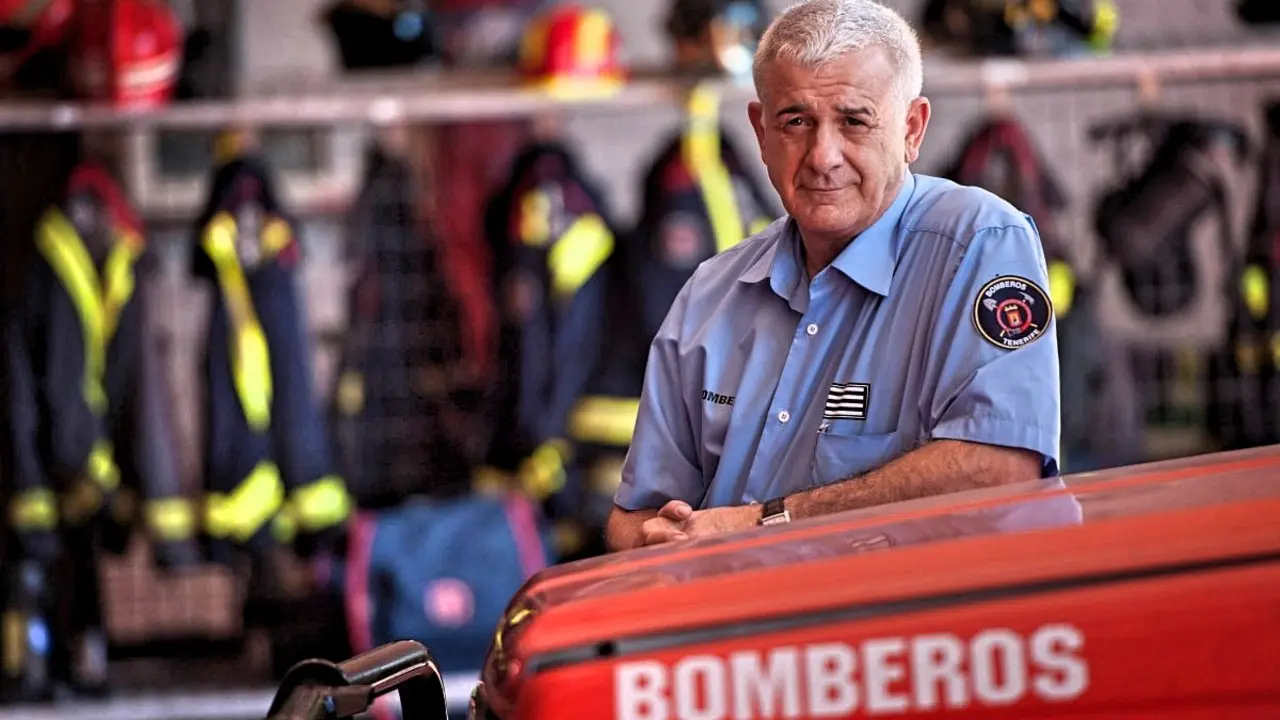 20191228 salvador Reyes Bombero (2)_Fotor