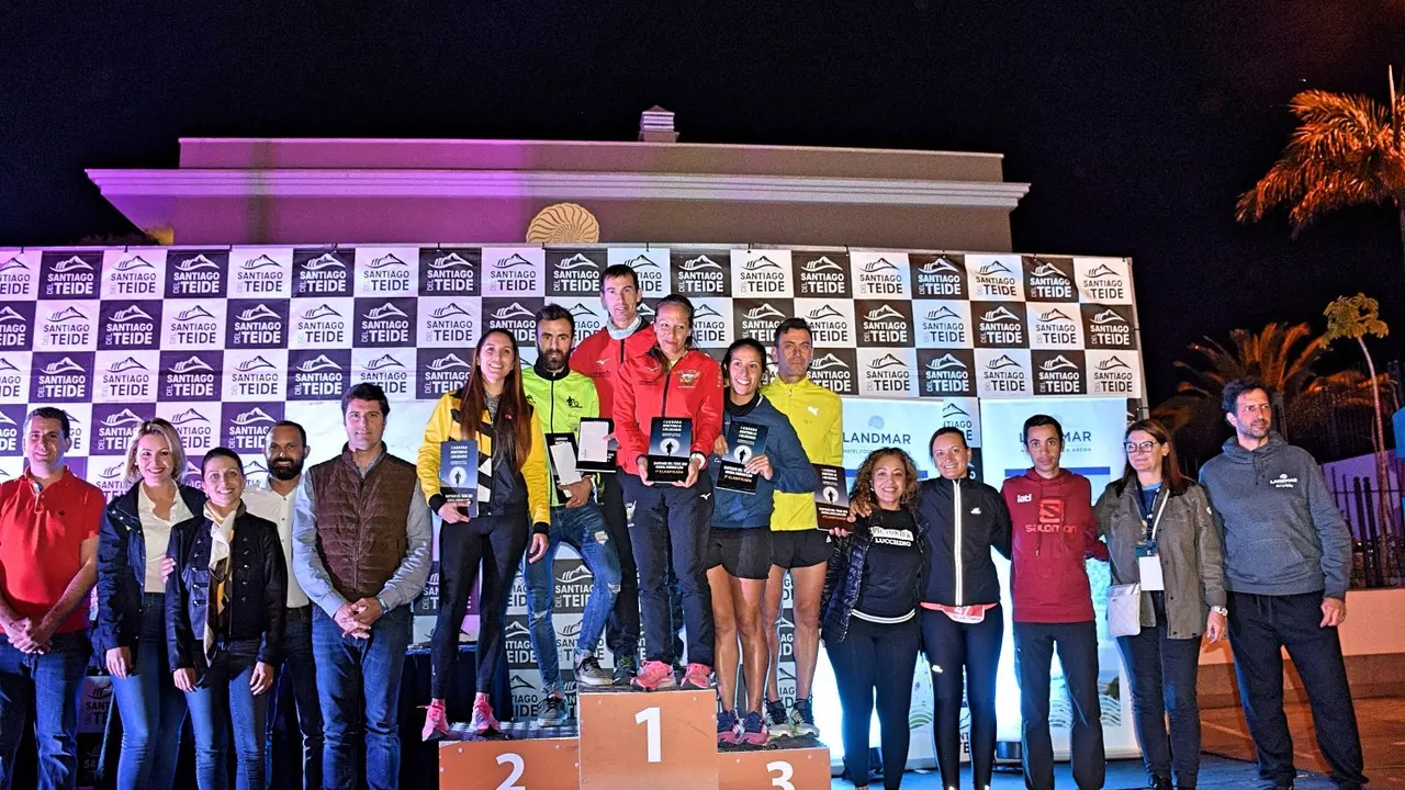 Podium carrera de 6,5 km_Fotor