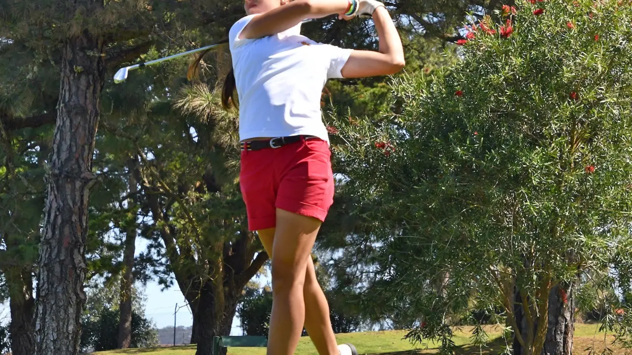 Golf femenino 482_Fotor
