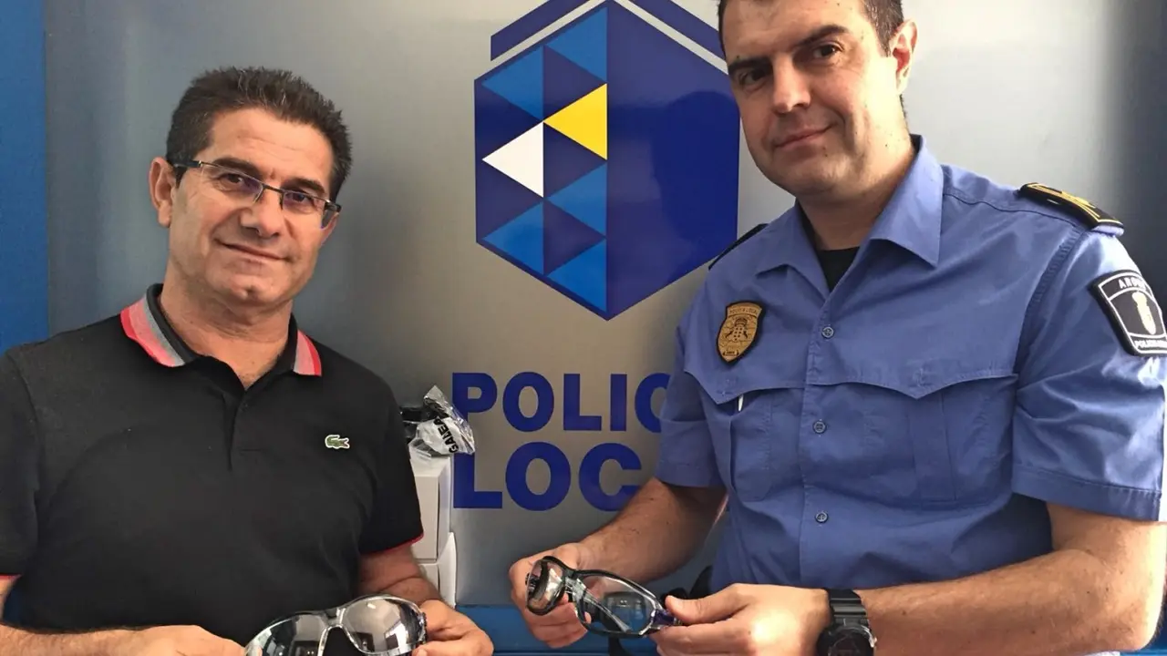 Entrega gafas a la Polic&iacute;a Local_Fotor