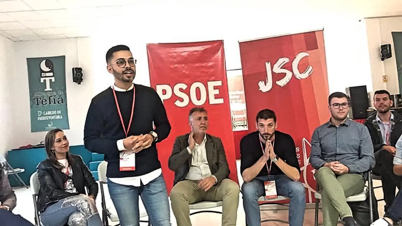 PSOE plan de rescate joven David Godoy (foto)_Fotor