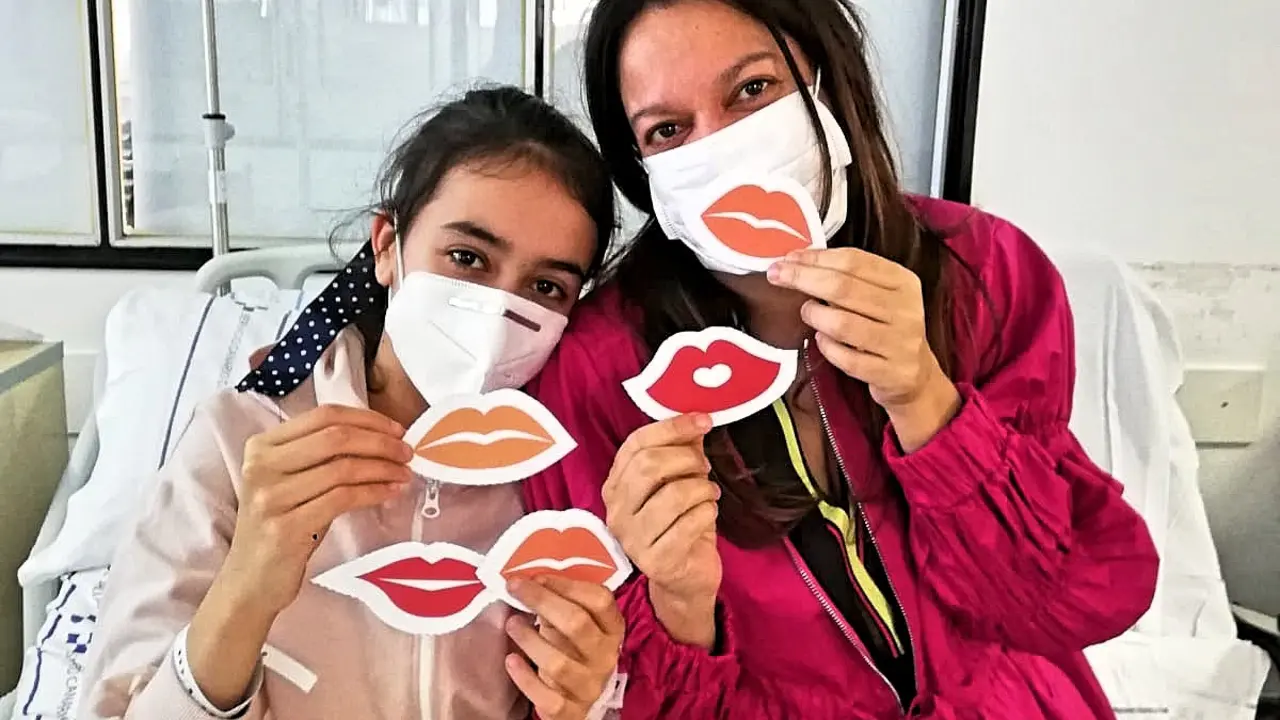 Besos desde el Hospital Materno Infantil_Fotor