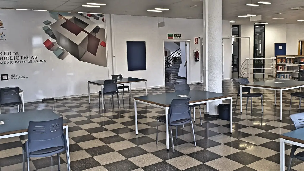 Sala estudio biblioteca Arona 2_Fotor