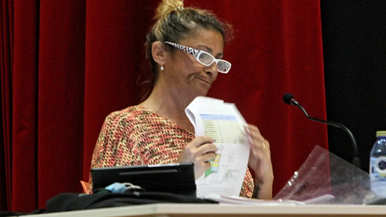 Antonela portavoz PODEMOS Arona 656_Fotor