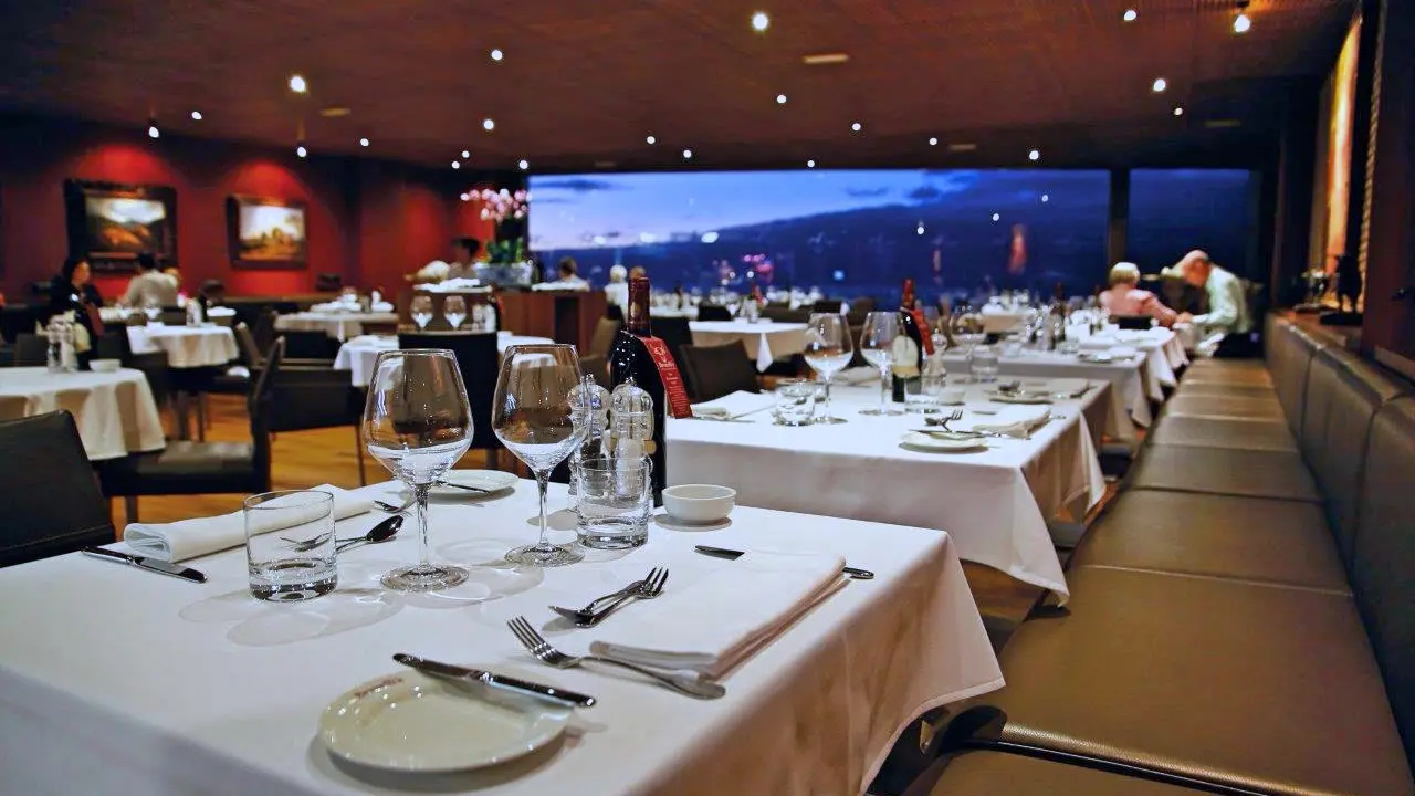 Brunelli&rsquo;s Steakhouse reabre sus puertas al p&uacute;blico (1)_Fotor