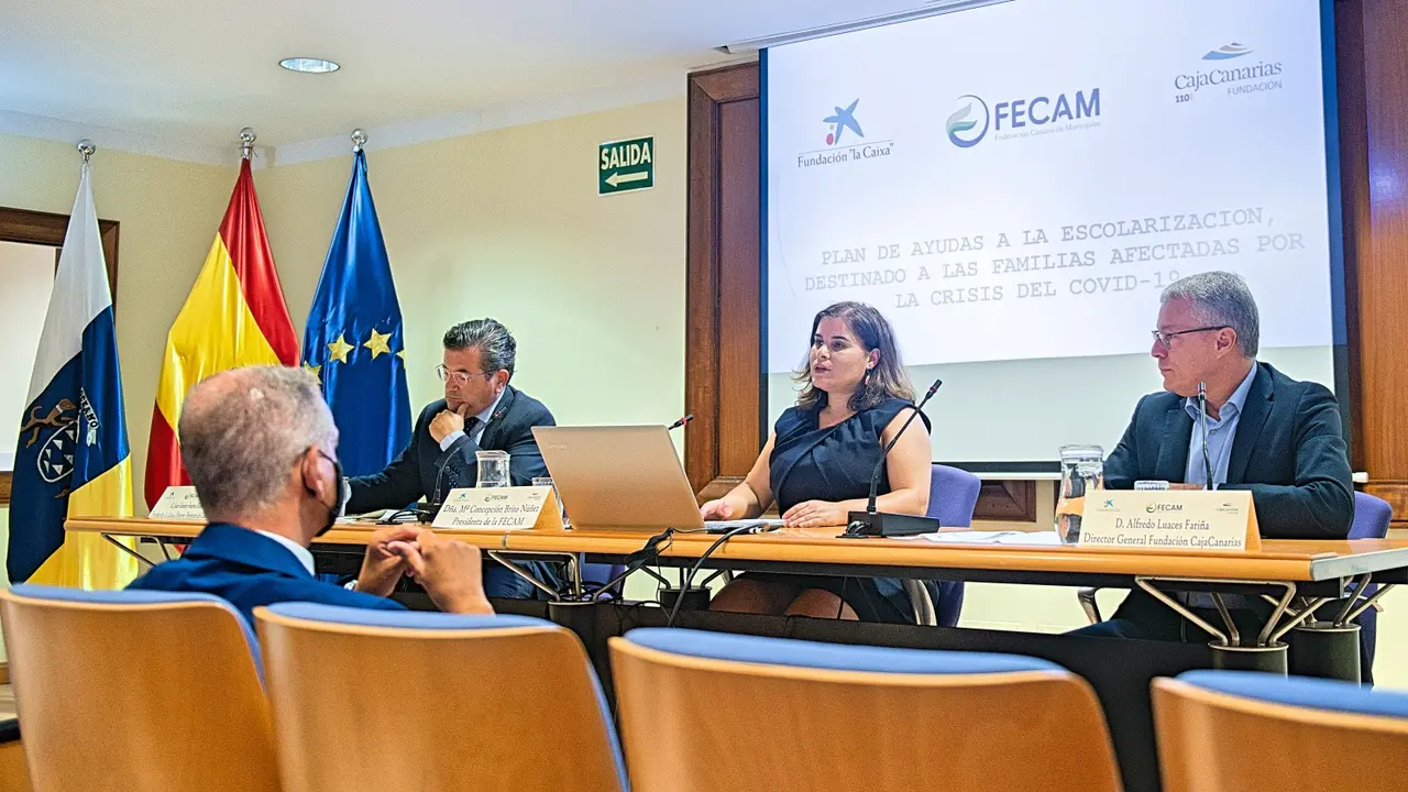 CONVENIO_FECAM_CAIXA_CAJACANARIAS_2_Fotor
