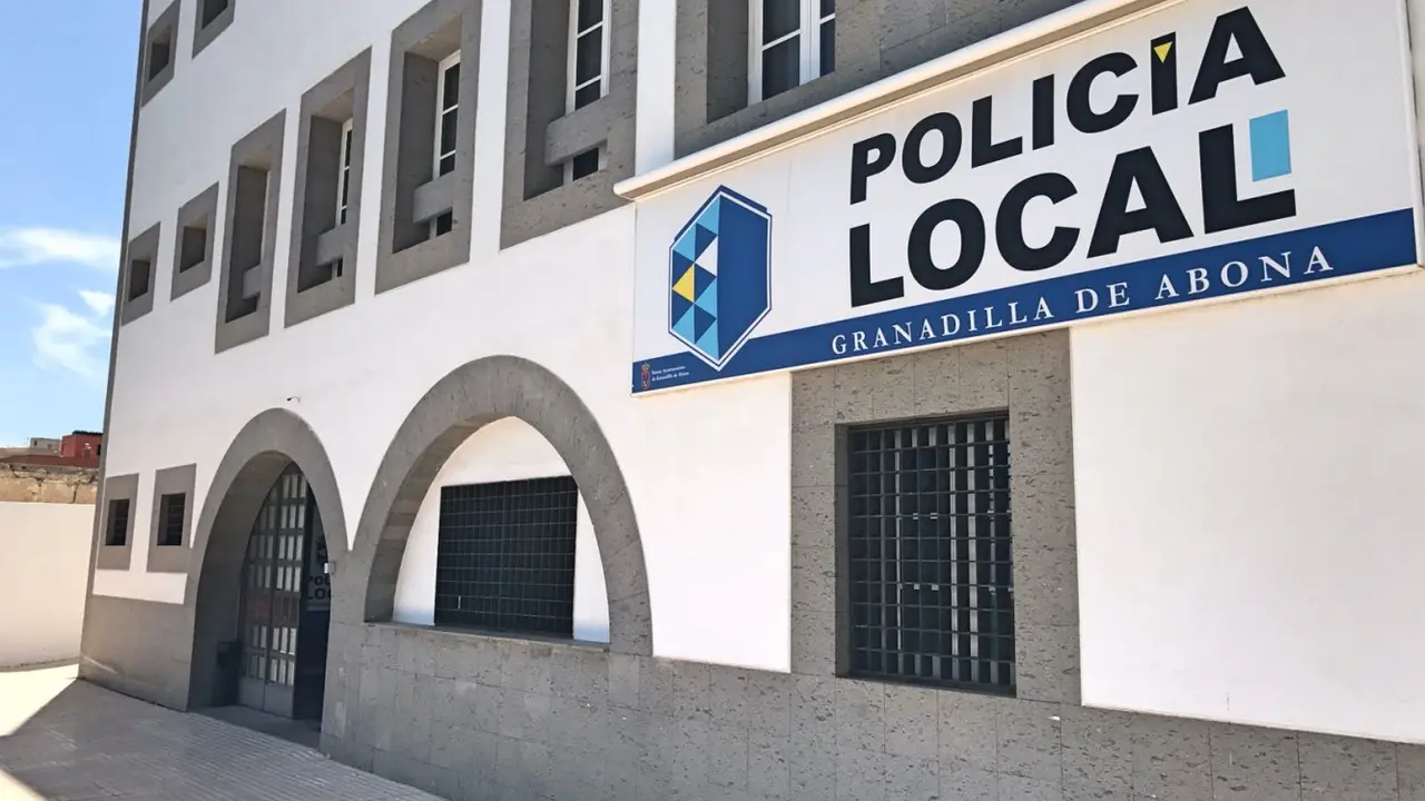 Polic&iacute;a Local de Granadilla_Fotor
